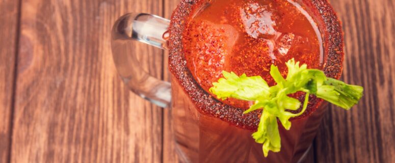 La Michelada: Un Viaje de Sabor y Frescura en el Corazón de la Cerveza Artesanal - Entre Cocteles