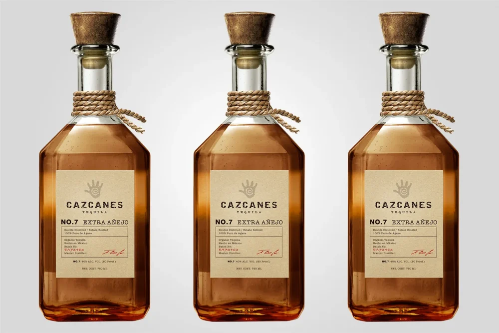 Cazcanes No. 7 Extra Añejo: Una Joya para los Amantes del Tequila - Entre Cocteles
